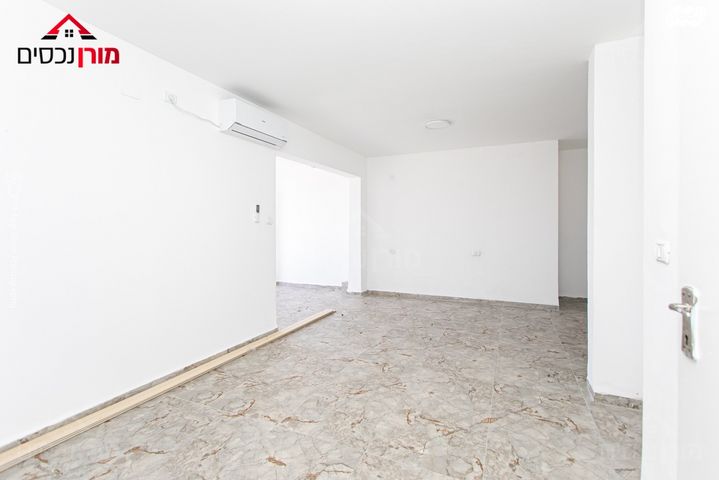 בניין מגורים, רבי שלום שרעבי, נווה פז, חיפה