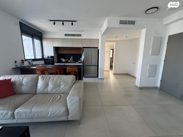 דירה, אור ים, אור עקיבא