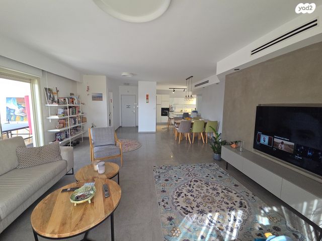 גג/ פנטהאוז, רובע י"ב, אשדוד