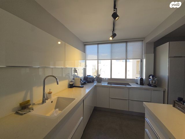 גג/ פנטהאוז, רובע י"ב, אשדוד