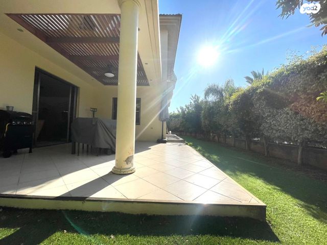 בית פרטי/ קוטג', שיכון אשר, רעננה