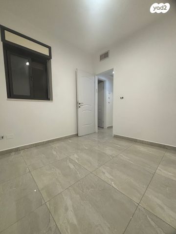 דירה, נופך, הר שמואל, גבעת זאב