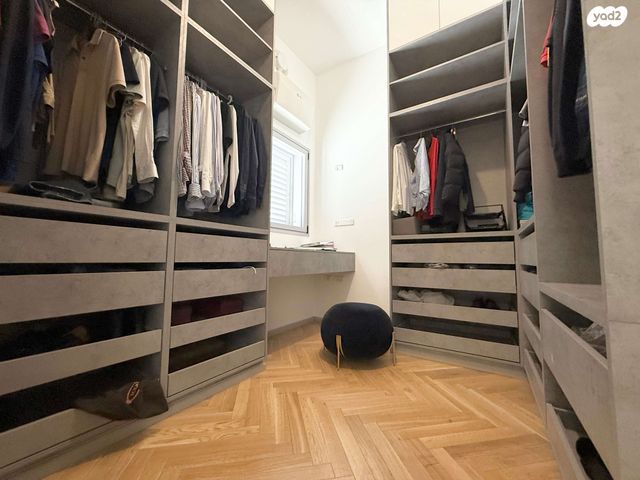 גג/ פנטהאוז, שלום רוזנפלד, גליל ים (מתחם הכוכבים), הרצליה