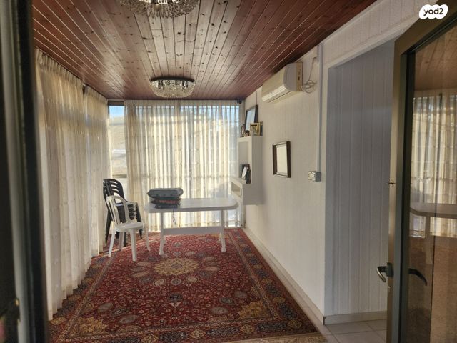 יחידת דיור, בית עזרא