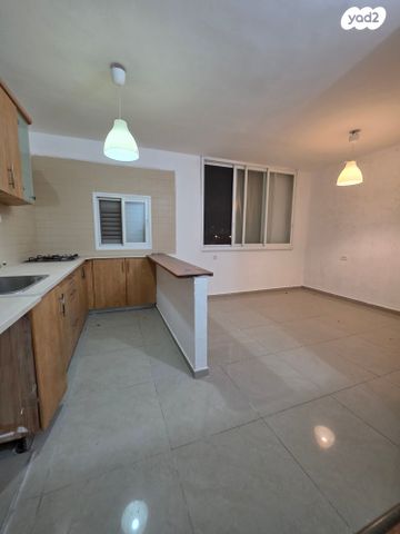 דירה, שדרות רוברט סולד, קרית ים