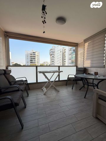 דירה, מבוא המלך עומרי, רובע י"ג, אשדוד