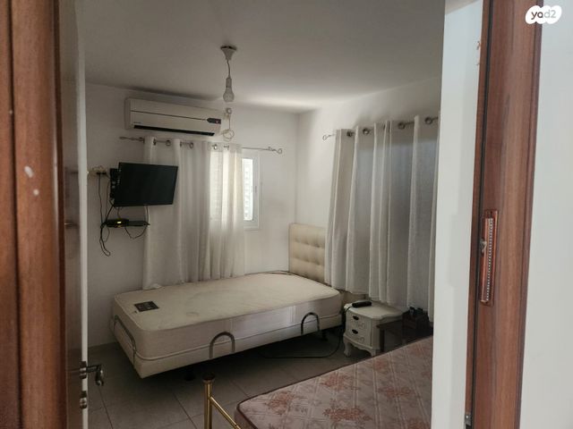 יחידת דיור, בית עזרא