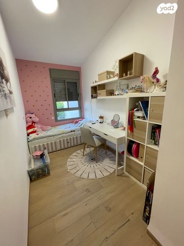 דו משפחתי, בנימינה גבעת עדה