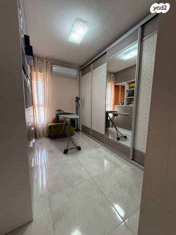 דירה, מבוא המלך עומרי, רובע י"ג, אשדוד