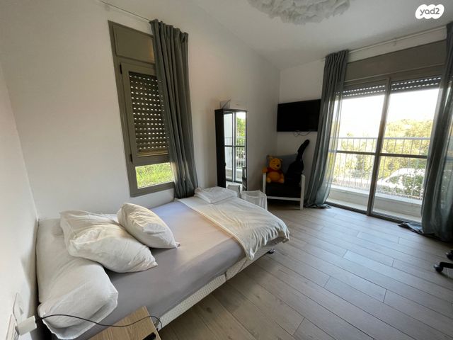 דו משפחתי, בנימינה גבעת עדה