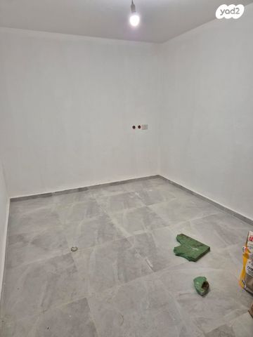 דירה, רא"ל מוטה גור, היובל, שרונה, רחובות