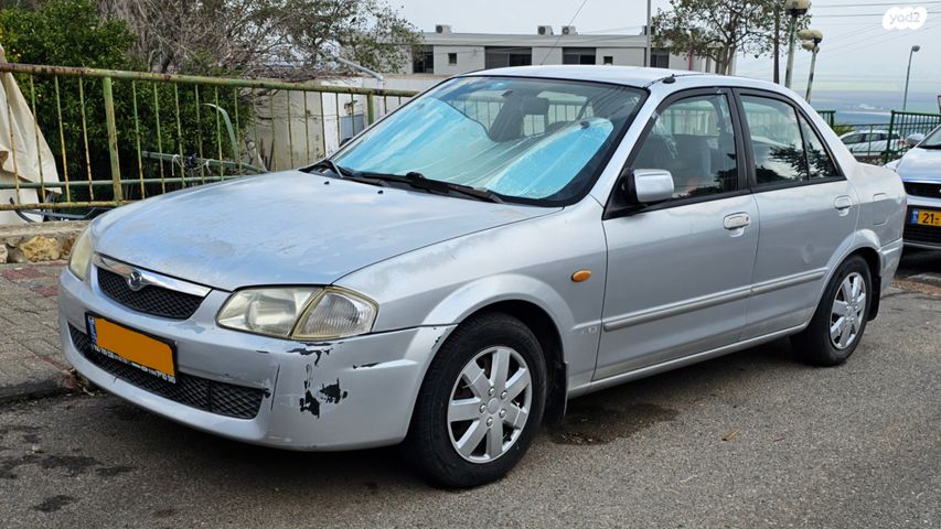 323 GLX אוט׳ סדאן 4 דל 1.6 (105 כ״ס)