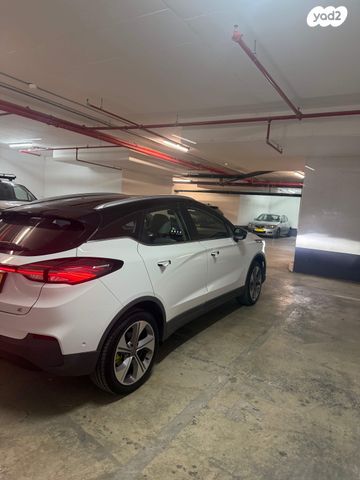 ג׳ילי Geometry C