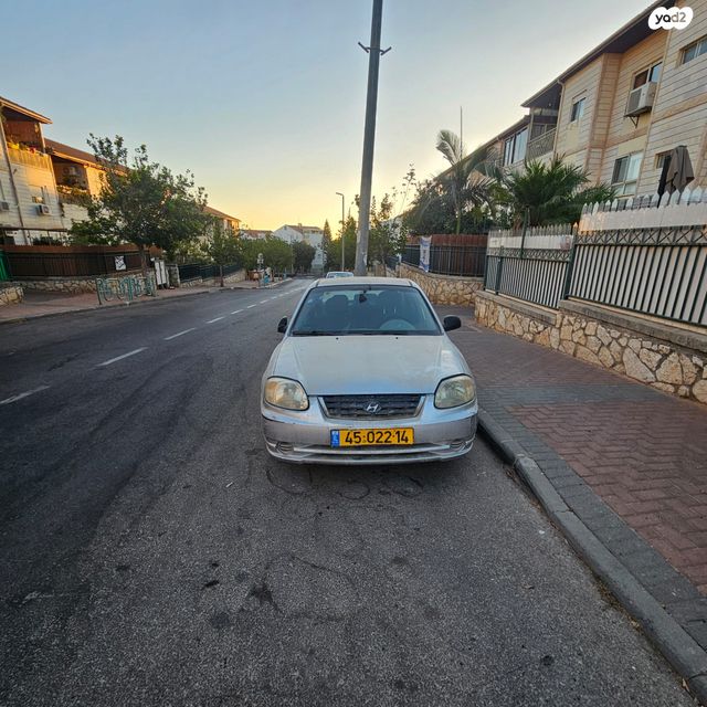 יונדאי אקסנט i25