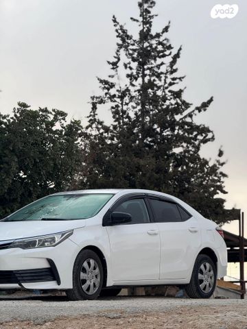 טויוטה קורולה