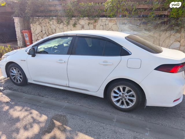 מודעת רכב טויוטה קורולה