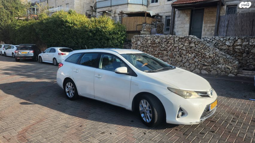 מודעת רכב טויוטה אוריס