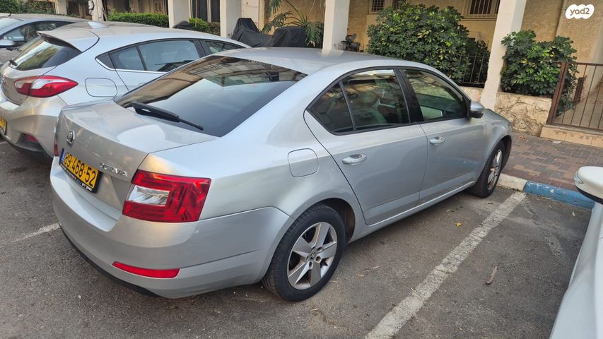 סקודה אוקטביה