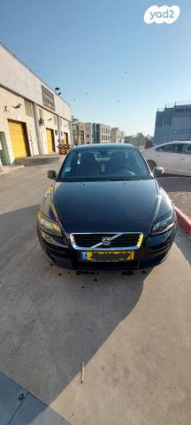 וולוו C30