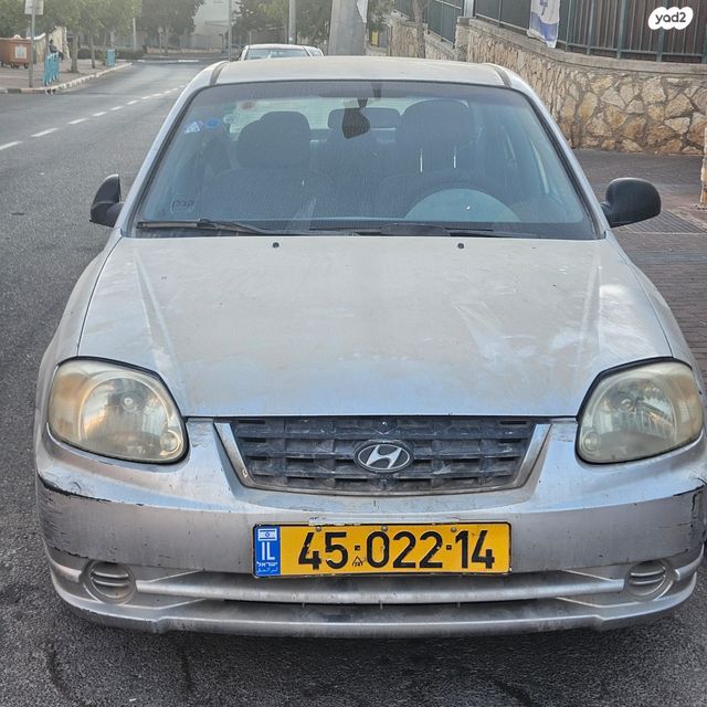 יונדאי אקסנט i25