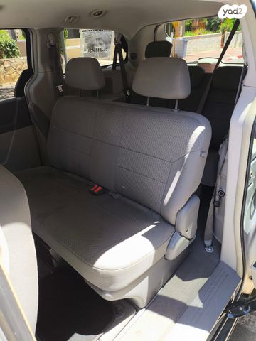 קרייזלר טאון אנד קאנטרי