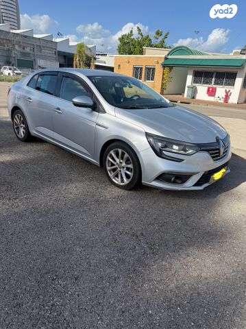רנו מגאן