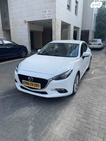 מודעת רכב מאזדה 3