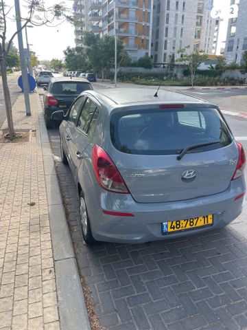 מודעת רכב יונדאי i20