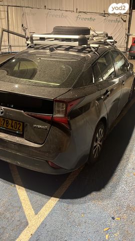 טויוטה פריוס