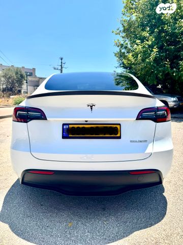 מודעת רכב טסלה מודל Y