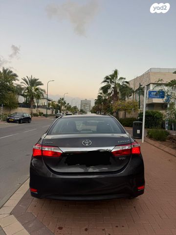 טויוטה קורולה