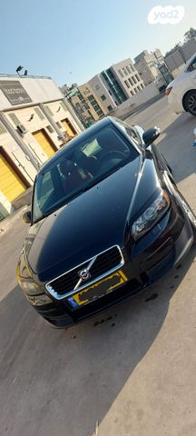 וולוו C30
