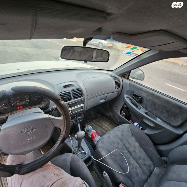 יונדאי אקסנט i25