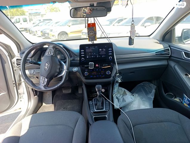 יונדאי איוניק