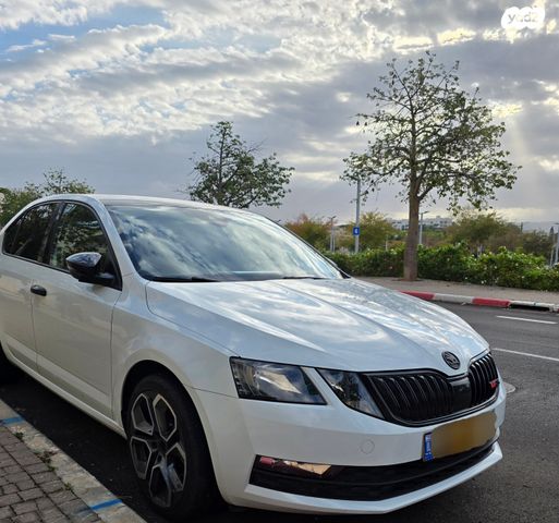 סקודה אוקטביה