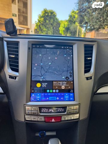 סובארו B4/לגאסי