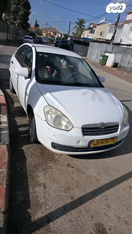 יונדאי אקסנט i25