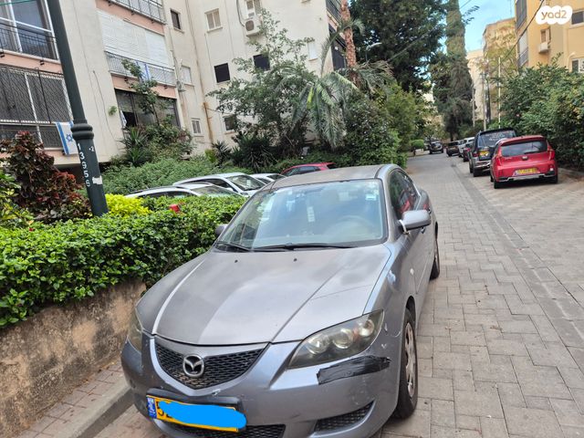 מודעת רכב מאזדה 3