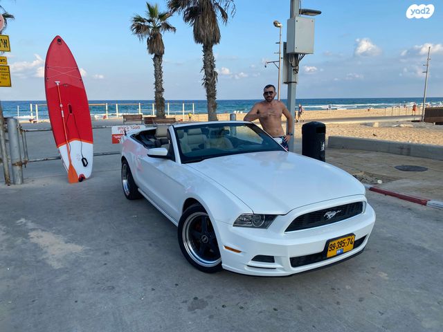 מודעת רכב פורד מוסטנג