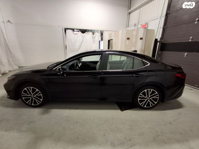 טויוטה קאמרי