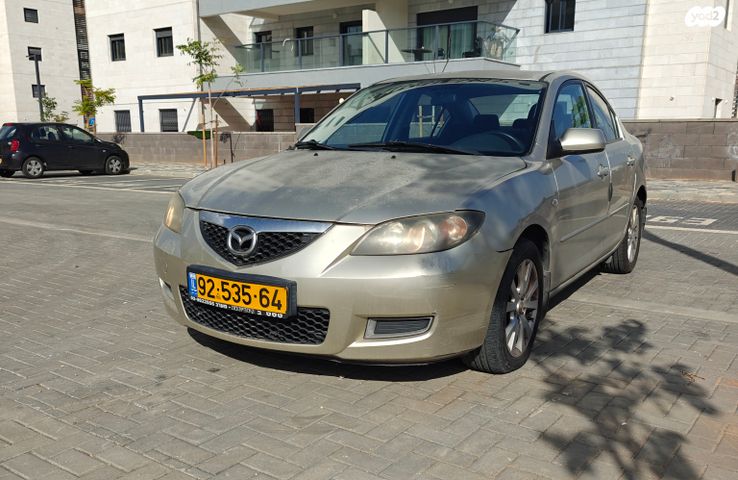 מודעת רכב מאזדה 3