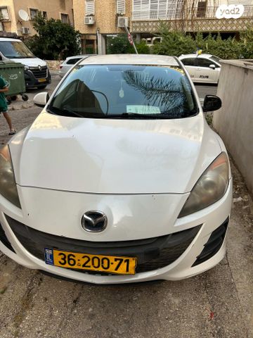 מודעת רכב מאזדה 3