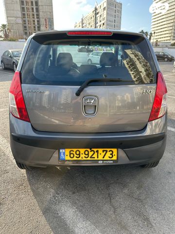 יונדאי i10