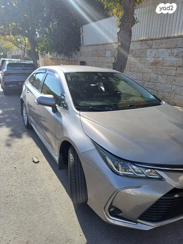 טויוטה קורולה