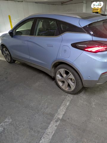 מודעת רכב ג׳ילי Geometry C