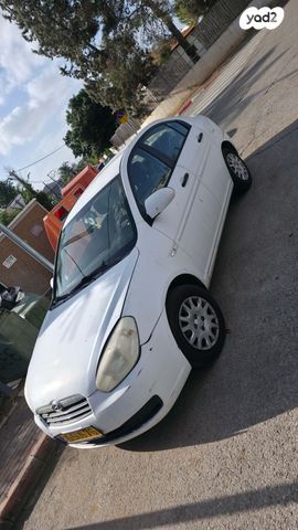 יונדאי אקסנט i25