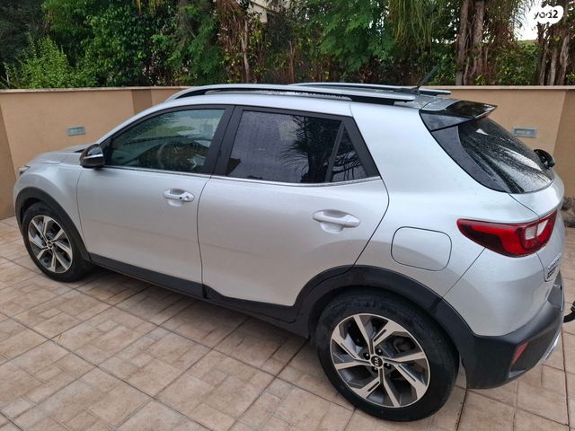 מודעת רכב קיה סטוניק