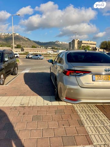 טויוטה קורולה