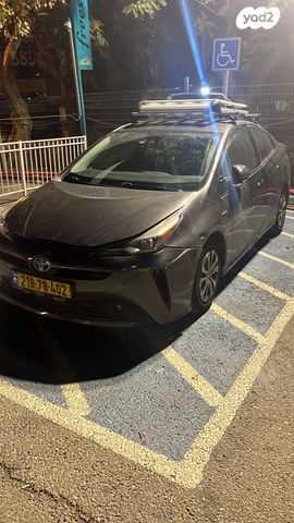 טויוטה פריוס