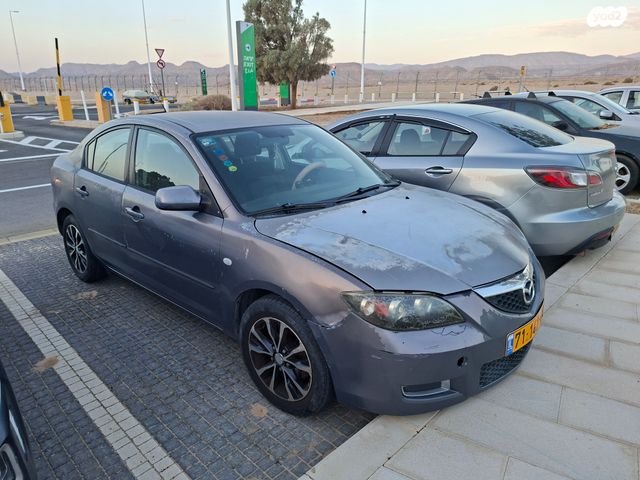מאזדה 3